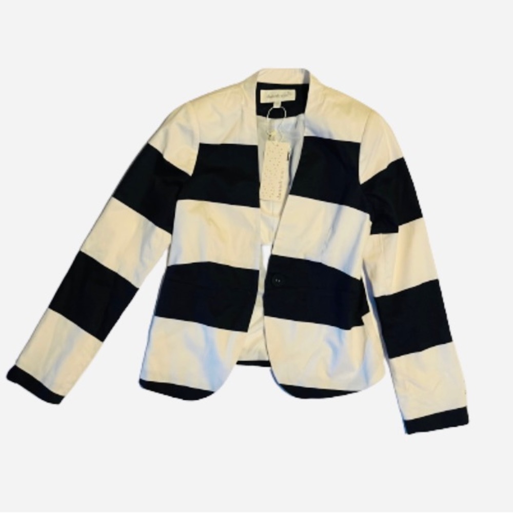 New V neck White/Navy Jacket